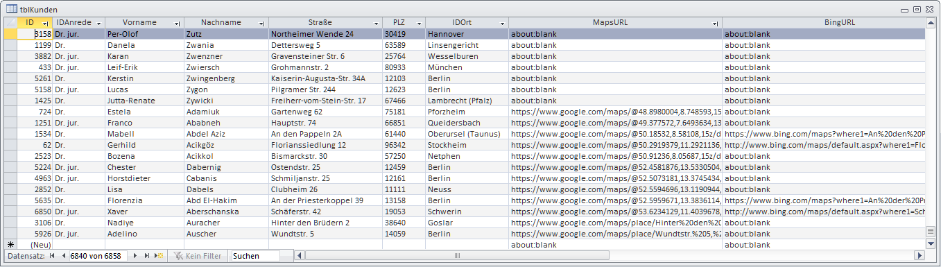 Die Tabelle tblKunden ist mit etwa 7000 Fake-Adressen gefüllt, die zusätzlich die URL zu Google- oder Bing-Maps aufnehmen können