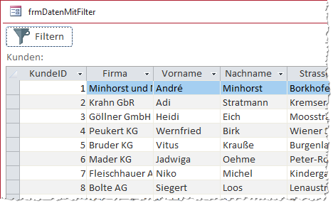 Das Ausgangsformular mit 100 Kundendatens&auml;tzen und der Schaltfl&auml;che zum &Ouml;ffnen des Filterformulars
